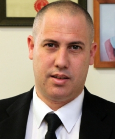 עו"ד נחמי פיינבלט 